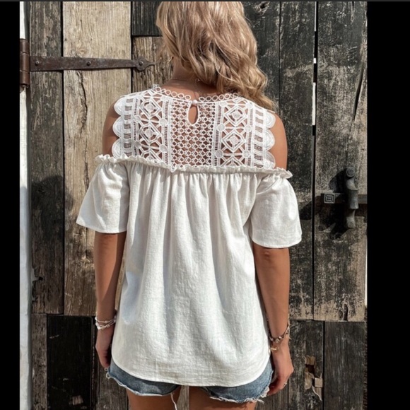 New! BLOWOUT SALE! White Eyelet Lace Tank Boho Blouse - Picture 3 of 6